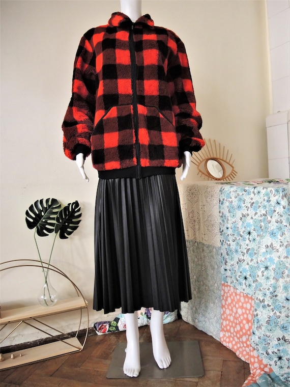 Vintage red and black check checkerboard teddy zip