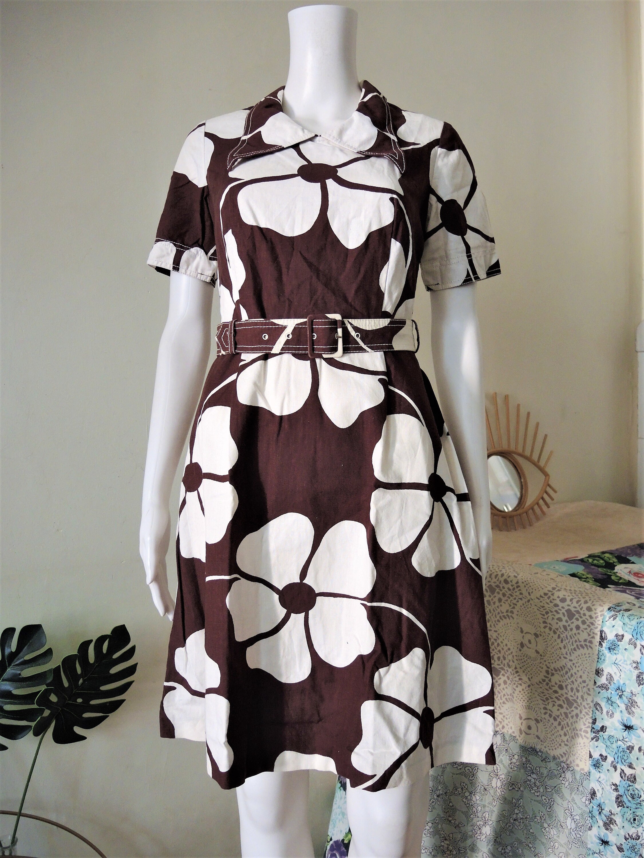 Finnish Vintage Merry Finn Brown Cotton Dress With Pop Art