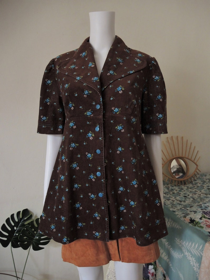 SALE** Vintage brown floral corduroy blouse with large collar puff sleeves empire waist 1970s 70s **SALE