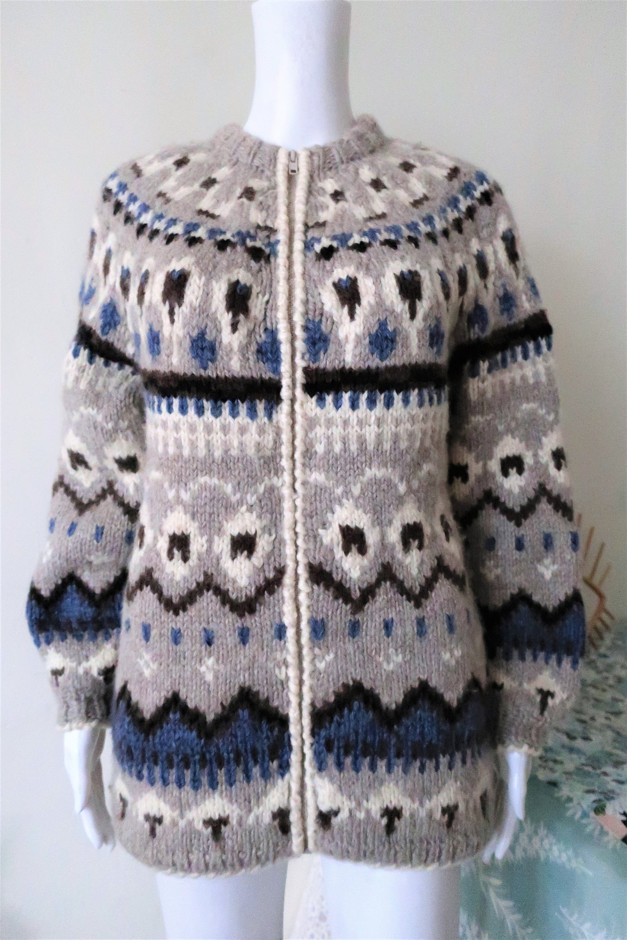 Vintage Scandinavian Chunky Wool Knit Zipper Cardigan With Vintage Scandinavian Chunky Wool Knit Zipper Cardigan With