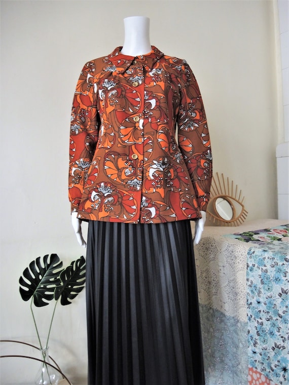 Vintage orange rust brown 70s floral fantasy blous