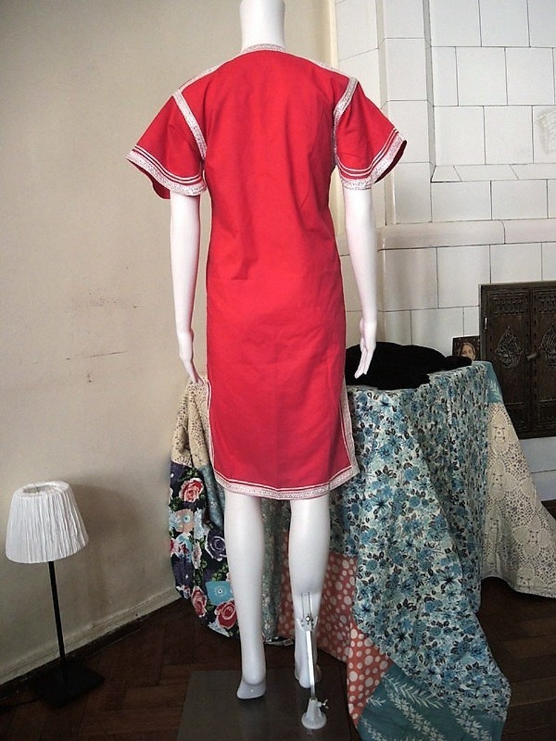SALE** Vintage pink folklore embroidered kaftan mini dress with cap sleeves 1980s 80s **SALE