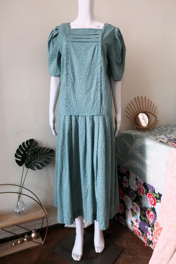 Vintage Laura Ashley Midaxi Dress Green Cotton With Leaf Print Puff Sleeves  and Drop Waist 1980s 80s Made in Great Britain - Etsy