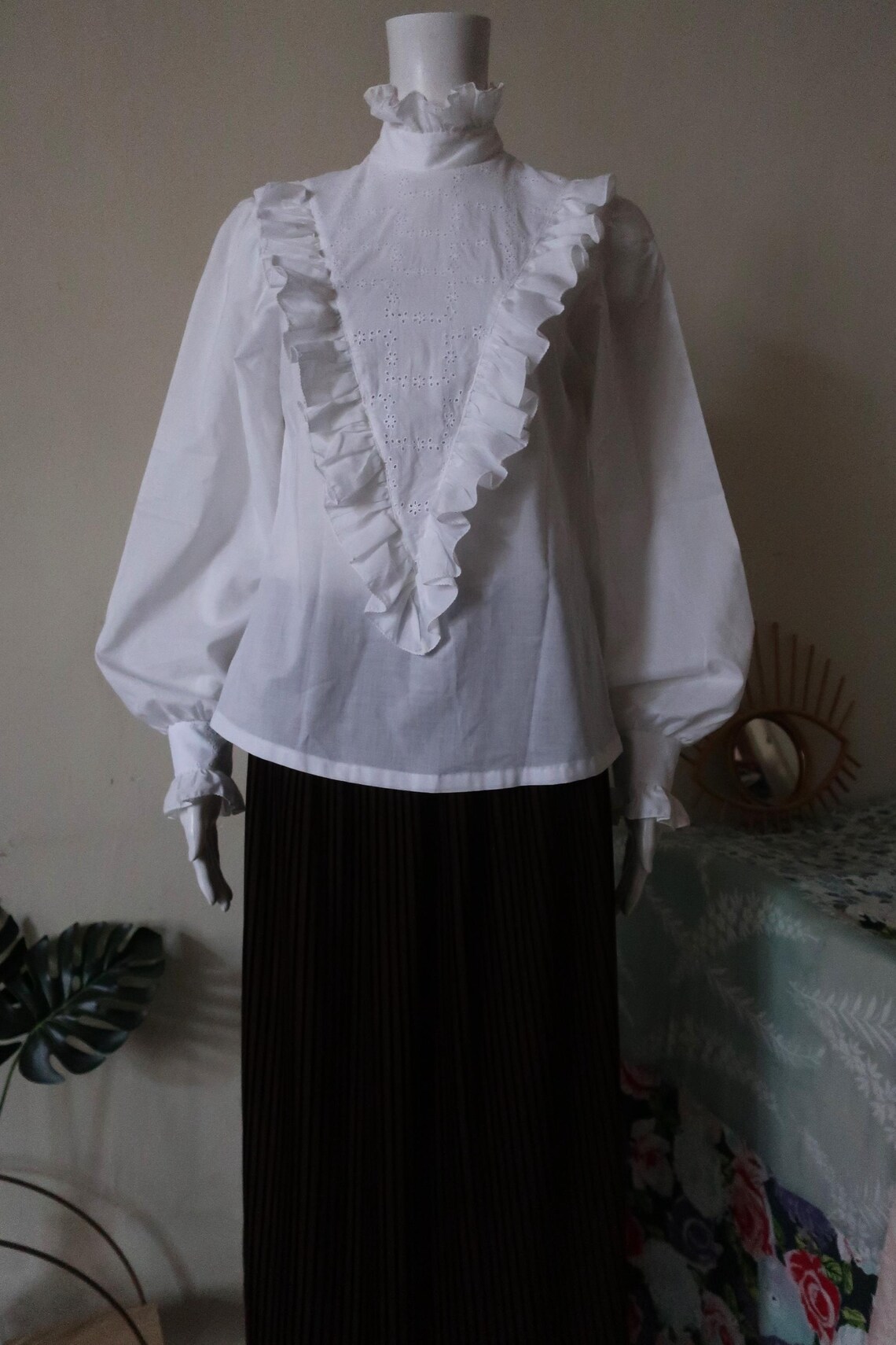 German Ruffles German Vintage White Prairie Blouse White With Pie Crust Collar ...