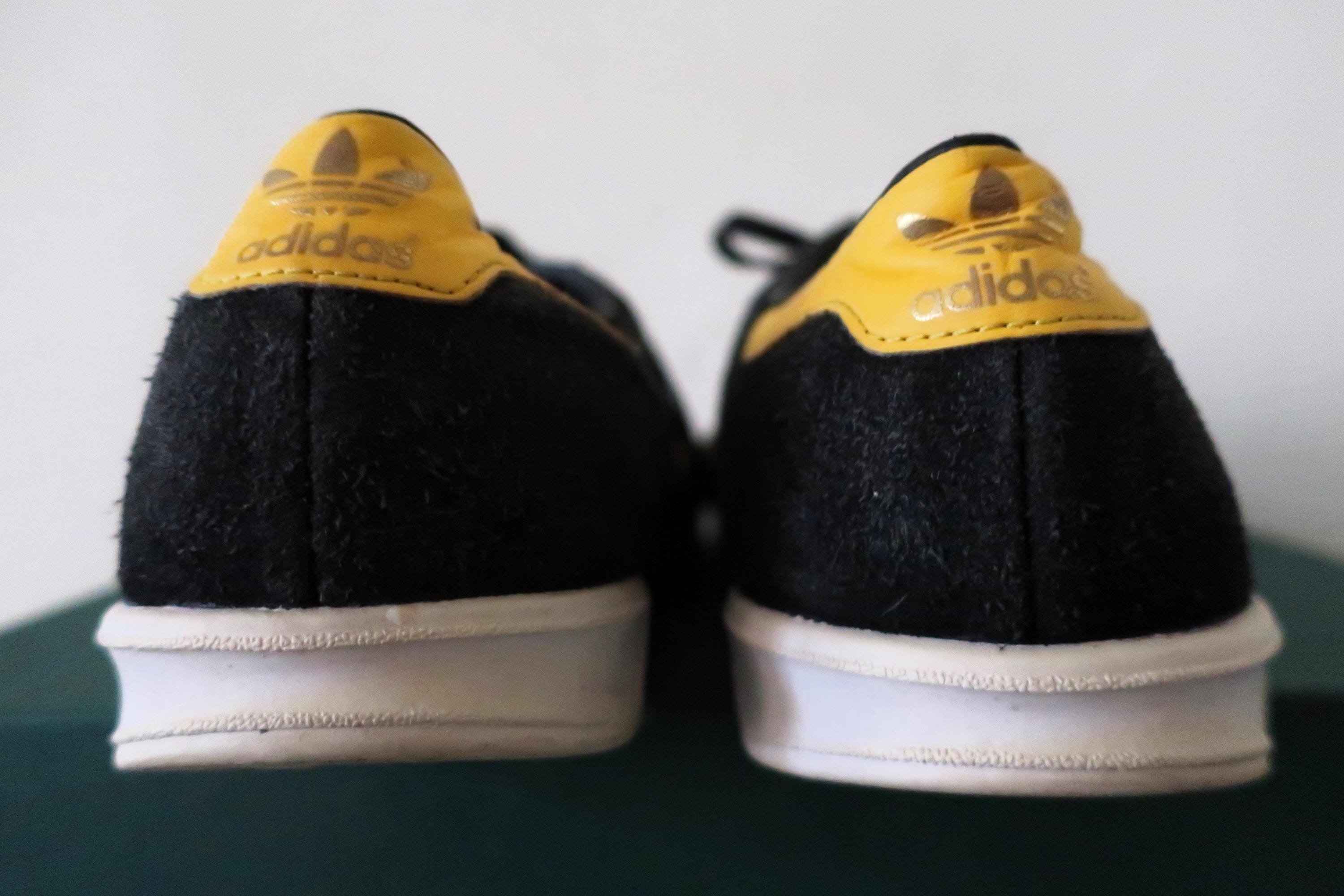 adidas gazelle silver green womens adidas Aloha Super Preloved Yellow/Core Black