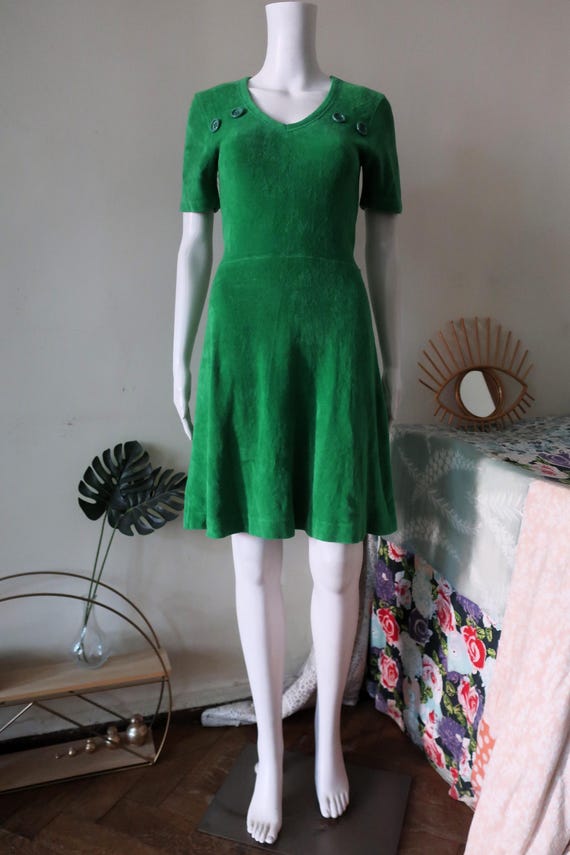 Vintage H&M Green Velour Mini Dress  60s 70s Mod Style With V-neck,  Decorative Buttons and Tie Belt  Soft Stretchy Fabric  XS-S - Etsy Israel
