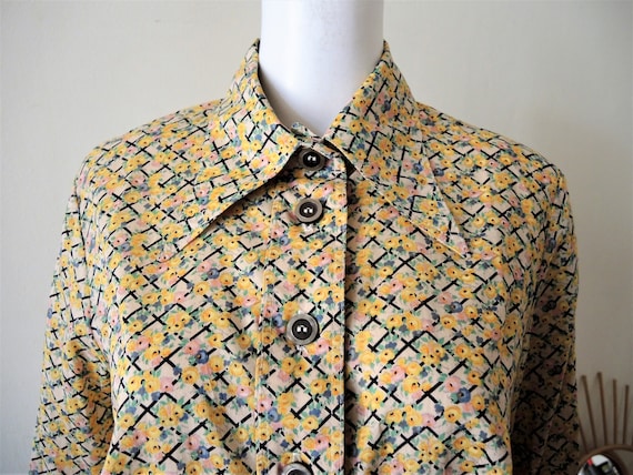 Vintage Flowers on Grid Print Cotton Blouse Top Shirt With Large 