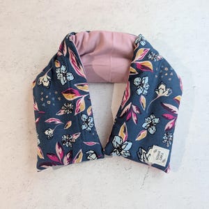 Viktig halsduk, lavendel eller oparfymerad, varm/kall inpackning, mörk botanisk doft