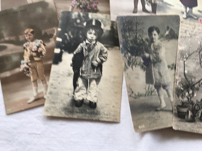 Original années 1900 années 1920 lot de 10 cartes postales fantaisie jeunes garçons vintage Ephemera Papier antique collant découpe Scrapbooking image 2