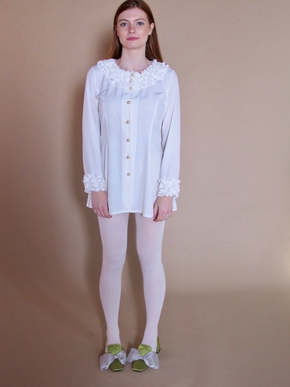 Vintage Ruffle Long Peridot Blouse in size medium,