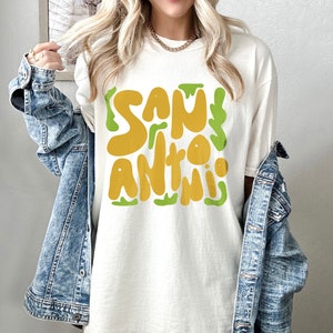 San Antonio Abstract 90s City Design Comfort Colors T-Shirt