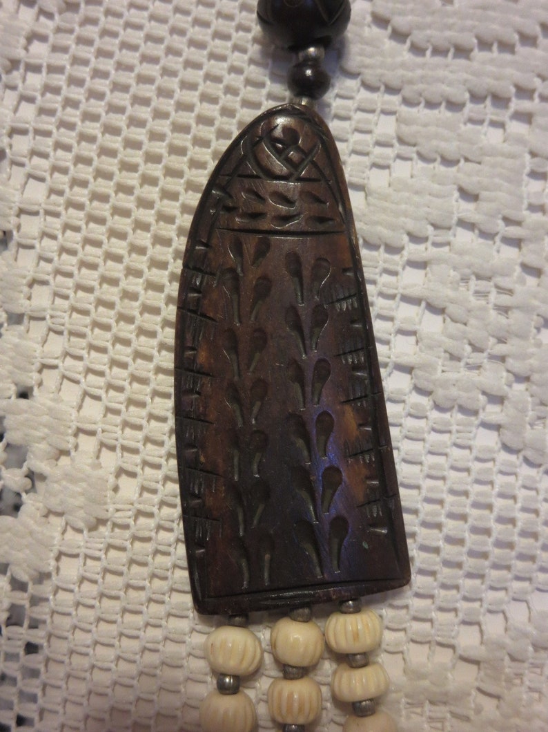 Awesome Vintage Bohemian Style African Tribal Hand Carved Horn /& Bone Statement Piece Necklace