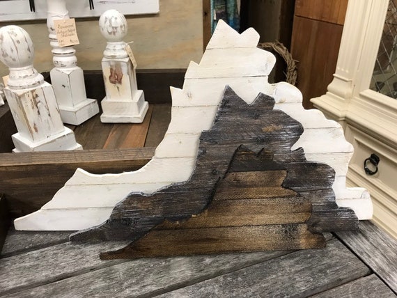 Hand Painted Log Virginia Plaque