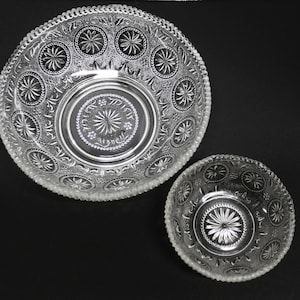 Vintage Pressed Glass Salad Bowl or Chip and Dip Bowl Set, Serving Bowl Set Gorgeous Design Throughout the 2 Pieces Very Good Condition