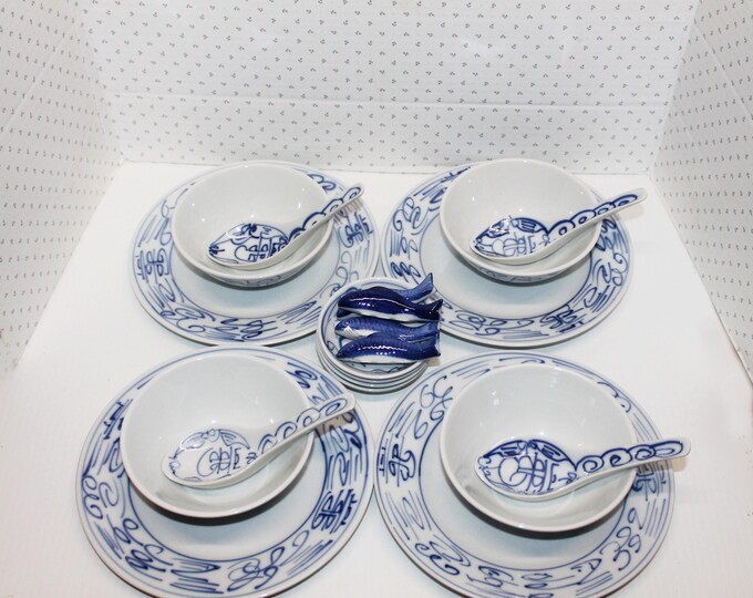 Vintage Canton Express Dinnerware Set of 20 Pieces, Blue & White ...