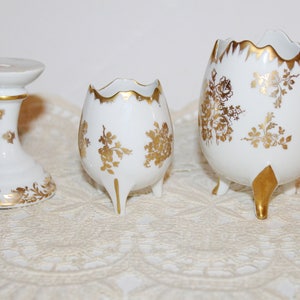 Vintage Vanity Set 3 Piece Handpainted Fine Porcelain De France Vanity Set 2 Cracked Egg Trinket Containers & Pedestal Stand Gold and White