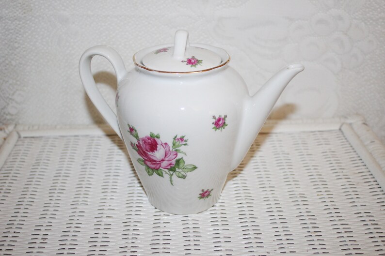 6oz Cups White German Porcelain Teapot White with 2 Large Pink Roses and Random Small Roses Hold 4