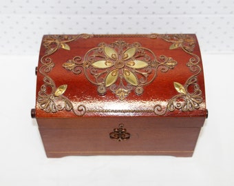 Vintage Wood Jewelry Box, Dome Top Treasure Chest, Keepsake Storage