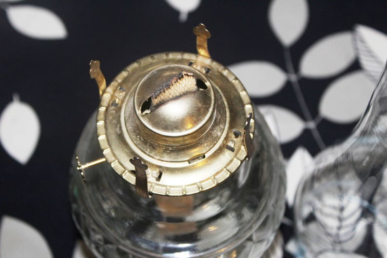 Lantern Pineapple Shape /& Design Farmhouse Lamp Very Clean Kerosene Lamp Vintage Oil Lamp Clear Glass Oil Lamp