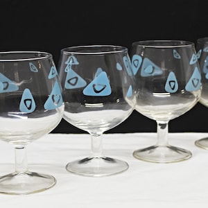 Vintage Wine Goblets Retro Atomic Turquoise Design Set of 4 Stemmed Wine Glasses Very Good Condition