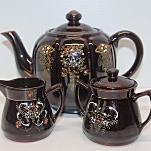 Vintage Moriage Teapot with Creamer Jug & Sugar Bowl Japan Redware Pottery, Raised Handpainted Florals Design Very Nice, Brown Betty.