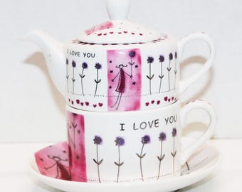 Teaopia Bone China Stacking Teapot, Pink Hearts & White, with words I Love You