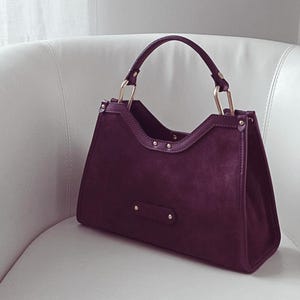 Italienische Wildledertasche, Designer-Tasche mit oberem Griff für eleganten Stil, schicke Luxustasche perfekt für modische Frauen
