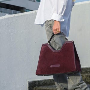 Handtasche aus echtem Leder, Luxus italienischen Wildleder Designer Tote, schicke Burgunder Tasche für elegante Frauen, perfektes Mode-Accessoire