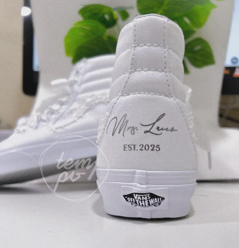 Handmade Custom Lace High Tops Wedding VANS / Wedding Lace shoes / Wifey Wife shoes / Wedding sneakers / Wedding Sneakers / Bridal Shoes Bild 6