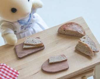 Miniature Bread on breakfast board - 1:12 Food
