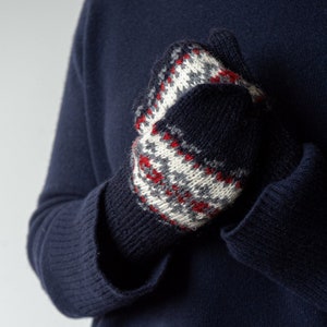 Vintage Natural Wool Fingerless Mittens, Hand Knitted Woolen Mittens, Unisex Warm Gloves, Organic Wool Mittens with Ornaments