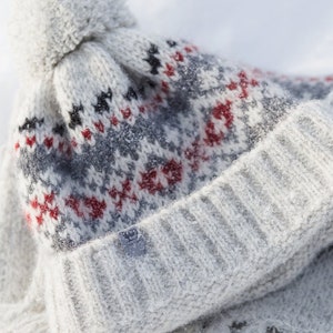 White Woolen Winter Hat with Pom and in Red Ornament, Knitted Vintage Style Warm Cap, Unisex Rustic Beanie