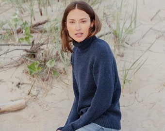 Hand Knit Wool Turtleneck Jumper, Wool Pullover Turtleneck Sweater, Knitted minimal scandi woolen sweater, Navy Blue Soft Sweater / COLETTE