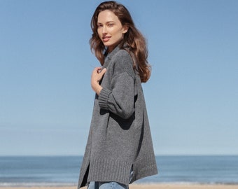 Stilvolle minimalistische Strickjacke für Damen, gemütlicher Winterwollmantel, natürliche Wolljacke, lässige Kaschmir-Strickkleidung / MICHELLE