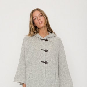 Loose Fit Merino Poncho, Bright Shades Women&#39;s Poncho With Hood and Comfortable Pockets DROP / light melange