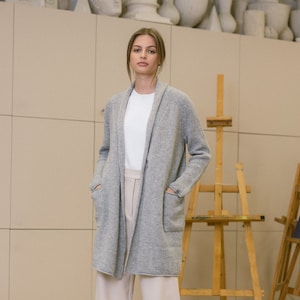 Knitted Merino and Cashmere Wool Cardigan, Women&#39;s Woolen Sweater with Pockets SILVAN / light grey