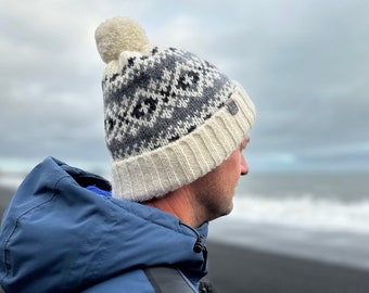 Chunky Wool Beanie With Booble in White Melange Color and Ornaments, Hand Knitted Scandi Wool Cap, Vintage Woolen Pom Pom Hat