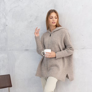 Natural Merino Wool Poncho, Oversized Woolen Sweater, Womens Warm Jumper / INDIANA