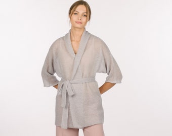 Cardigan en mohair avec ceinture, cape légère en mohair, cardigan en résille élégant, veste minimaliste en mohair doux / AURELIA