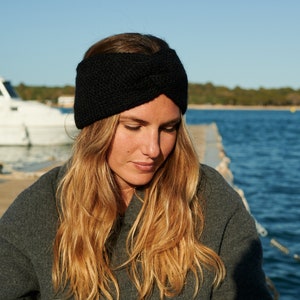Supreme ear warmer 2025