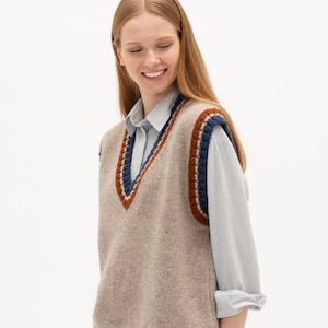 Merino Wool Vest, Knitted Woolen Minimalist Vest, Loose Fit V Neck Sweater Vest, Vintage Womens Vest Top, Knit Vest / ANDY