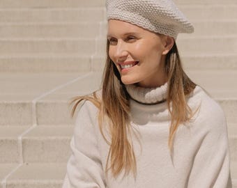Womens Cashmere Merino Wool Beret – Soft French Style Winter Hat / BELLA