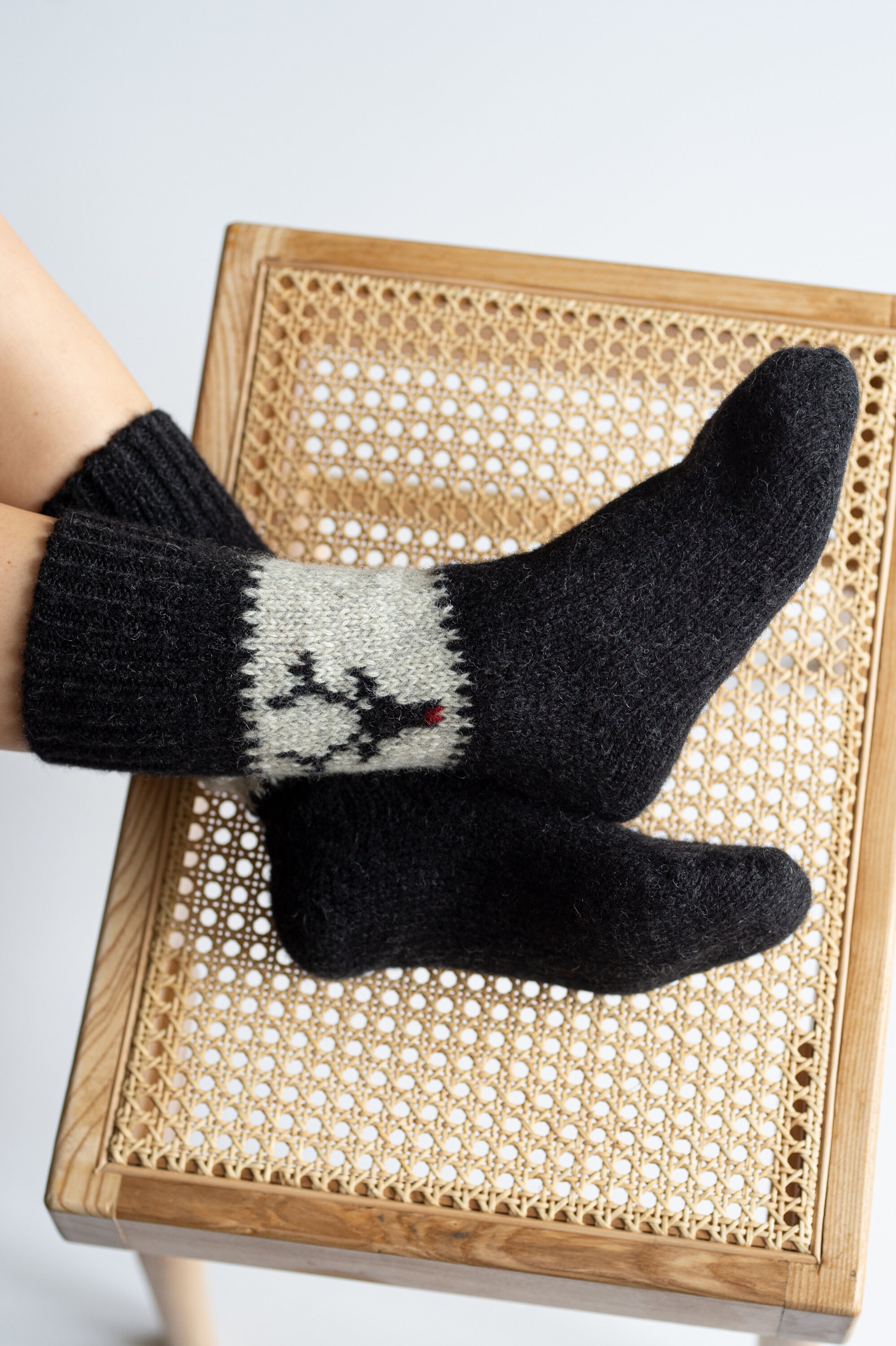 Calcetines negros de lana natural con adornos de ciervos, calcetines de  lana unisex hechos a mano, calcetines de lana orgánica suave, calcetines  escandinavos -  España