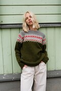 Nordic Merino Wool Jumper, Simple Womens Green Pullover, Knitted Woolen Sweater in Scandi Style / TORI