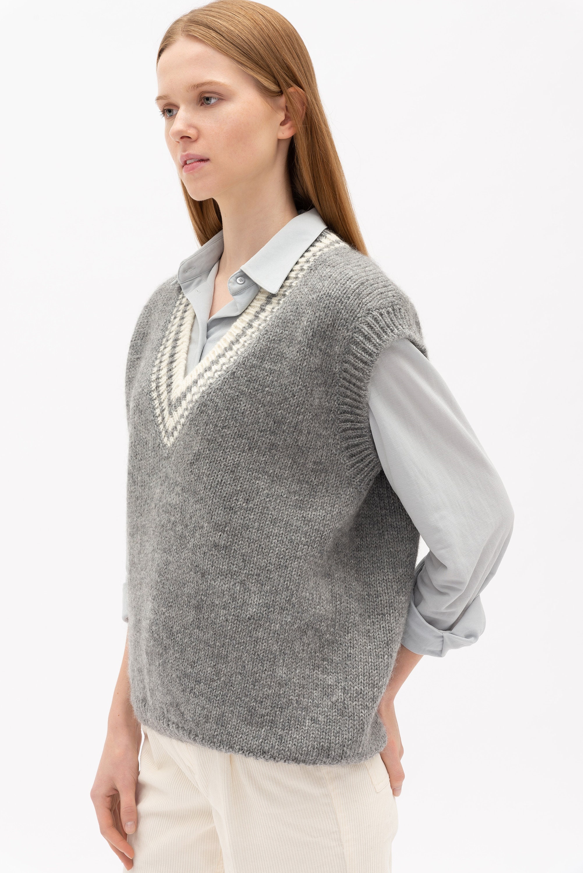 Merino Wool Women's Vest, Hand Knitted Minimalist Vest, Knit Gray Vintage  Woolen Vest, Soft Merino Knit Vest VAIVA 