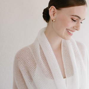 Modern Bridal Shawl, White Infinity Mohair Cape, Bridal Mohair Cover up, Elegant wedding knitted Shrug/ MAGNOLIA zdjęcie 4