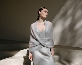 Luxuriöser Braut Wrap Schal, Hochzeit Cape Schal, Leichtes Mohair Cape, Braut Mohair Cover up, eleganter Hochzeit Strick Bolero / MAGNOLIA