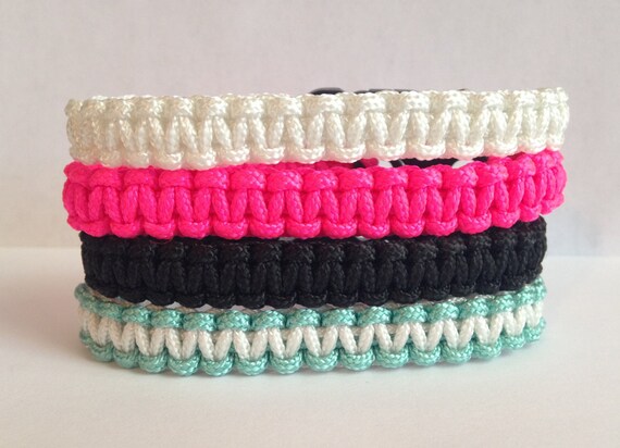 mini paracord bracelet