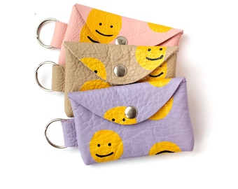 Hand Painted Happy Face Cardholder Keyring