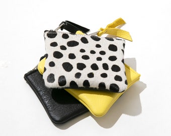 Spotty Leather Zip Coin Pouch // Dalmation Spot Coin Putse, Black and White Zipped Pouch, Minimalist Leather Pouch